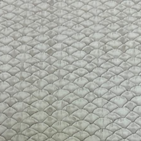 Textura acolchada blanca con patrón de cuadros regulares-visón
