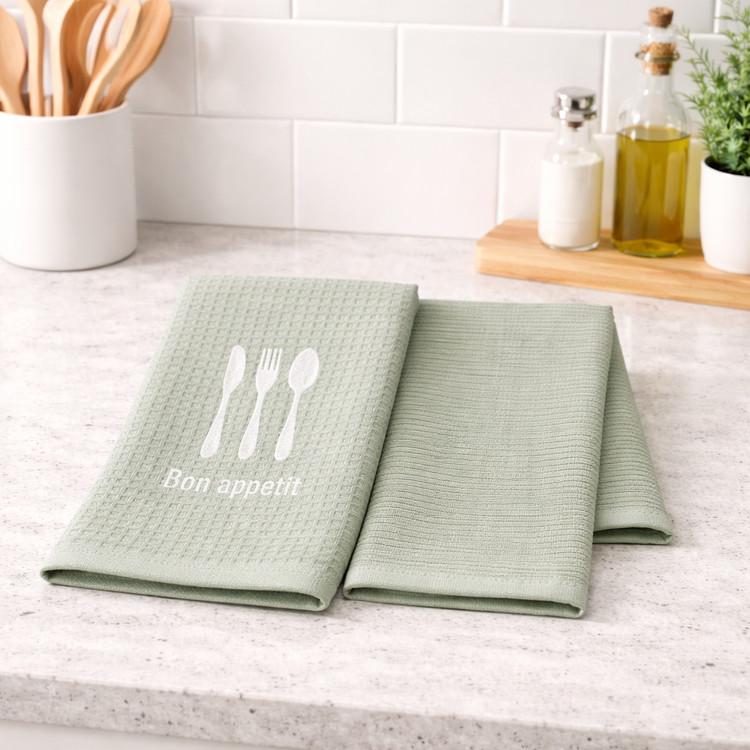 Set de dos repasadores verdes con diseño "Bon appetit" y cubiertos-verde