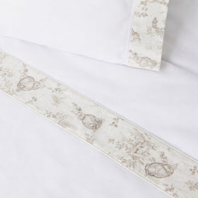 Sábana beige con estampado de conejos y flores-beige