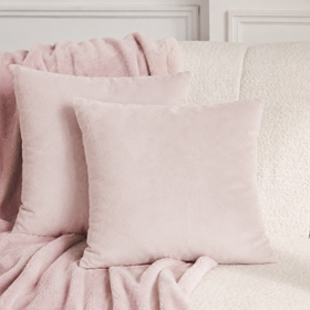 Almohadon rosa con funda de lino y relleno blanco esponjoso-rosa