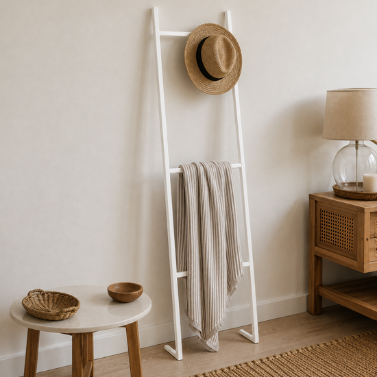 perchero de  hierro para pared de dormitorio-blanco