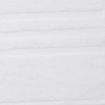 
                    
                      Set de tres toallas blancas apiladas de textura suave-blanco
                    
                  