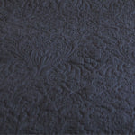 
                    
                      Cubrecama Calabria gris con patrón damasco acolchado texturizado-gris
                    
                  