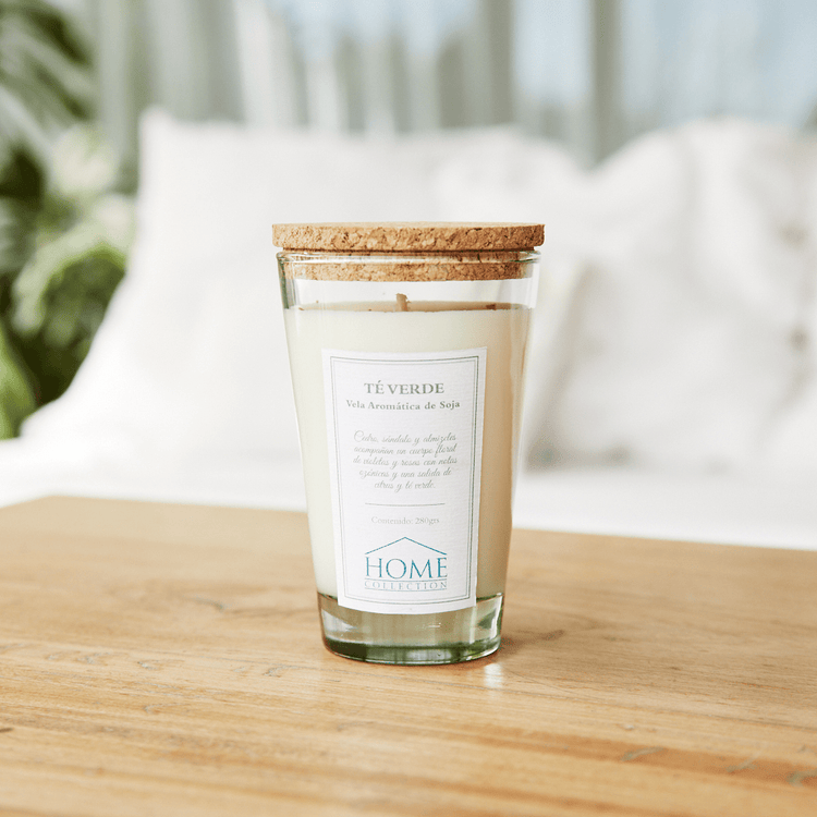 Vela aromática Té Verde Home Collection con tapa de corcho en madera-peonia