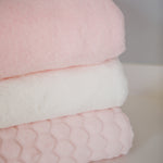 
                    
                      Frazada polar rosa para niños con textura suave y acogedor-rosa
                    
                  