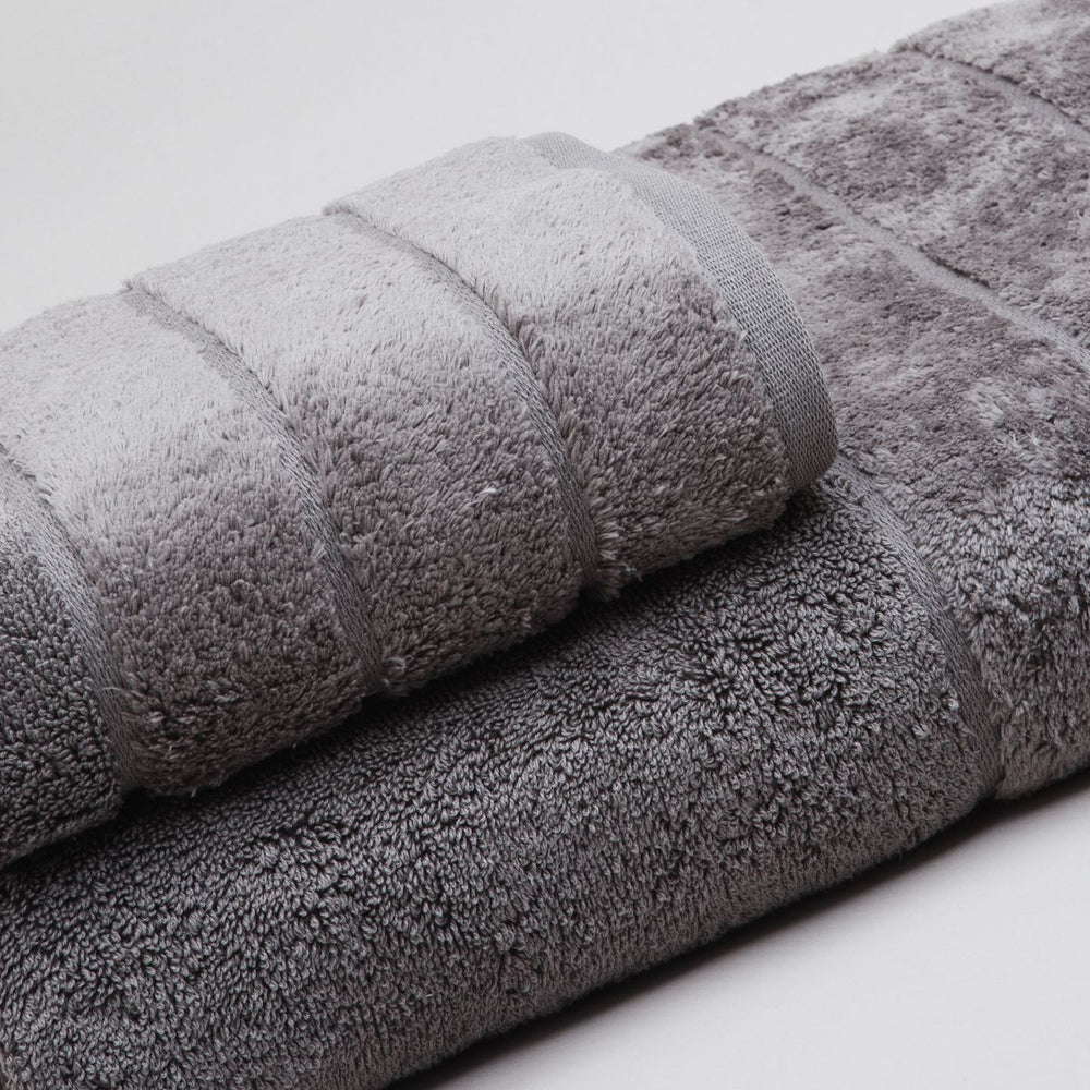 
                  
                    #color-gris oscuro
                  
                