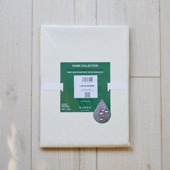Mantel redondo blanco impermeable de 1.80 metros de la colección Home-