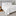 colcha portuguesa con tramado geometrico para cama de casa de barrio privado-blanco
