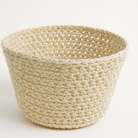 Panera tejida en color natural con textura de fibra trenzada-natural