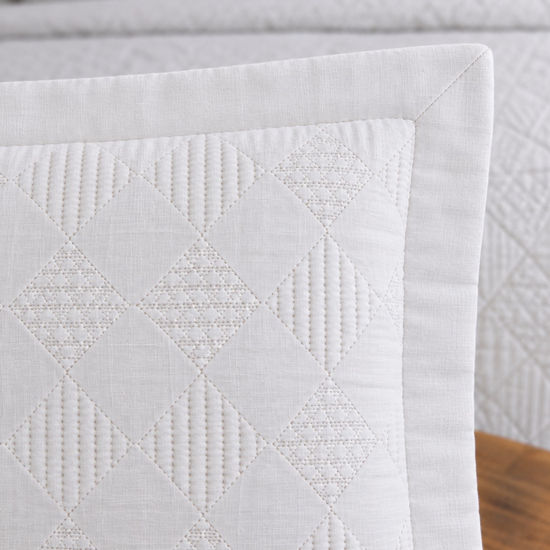 funda de almohadon con patrón geométrico de algodón-blanco