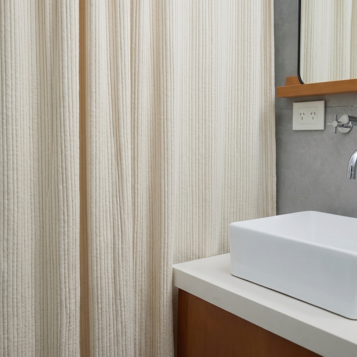 Cortina de baño de textura waffle en color natural beige-natural
