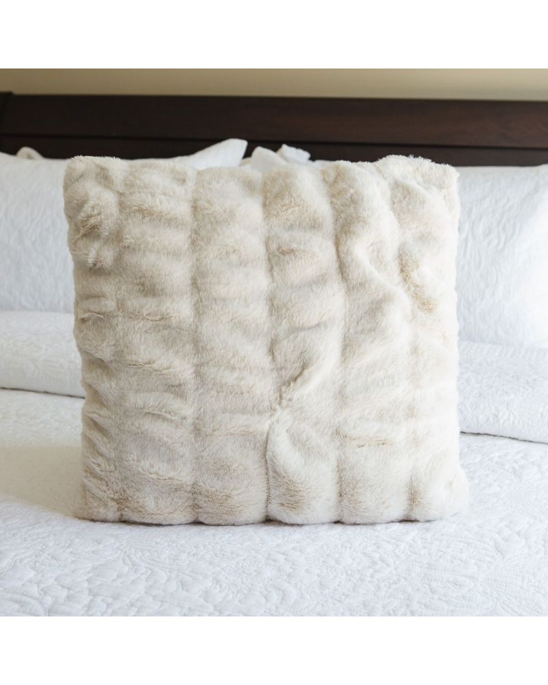 ALMOHADON SIMIL PIEL RABBIT NEW