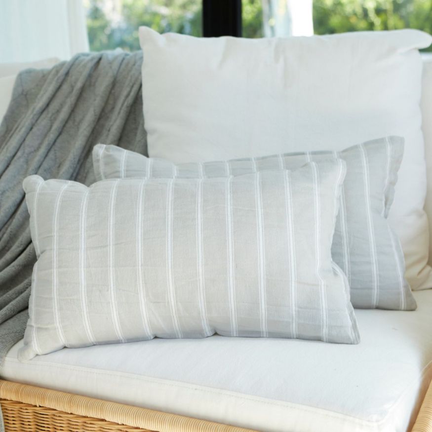 ALMOHADON TUSOR GRIS RAYADO