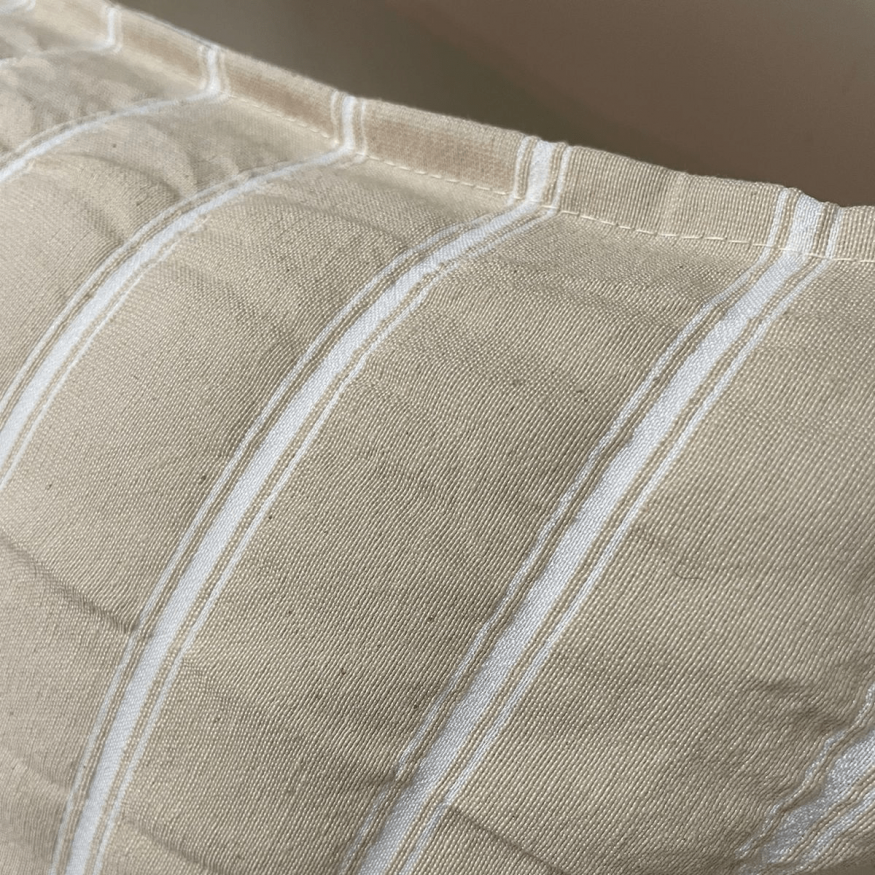 ALMOHADON WAFFLE RAYADO